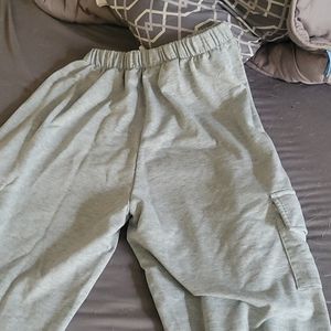 Cargo sweat pants with pockets